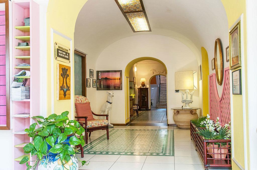 Hotel Annabelle Isquia Exterior foto