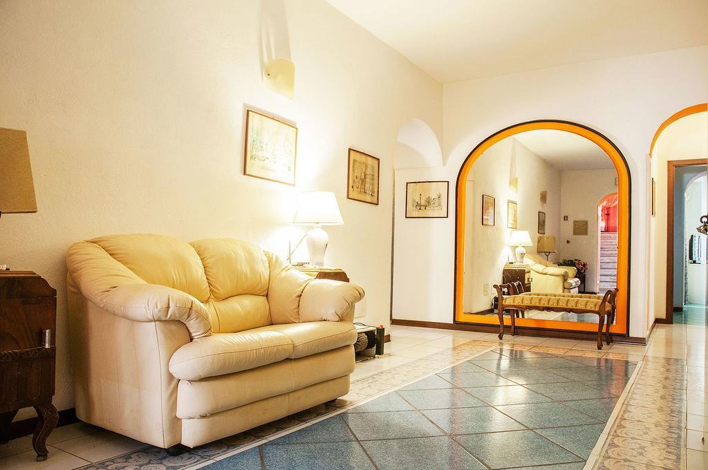 Hotel Annabelle Isquia Exterior foto