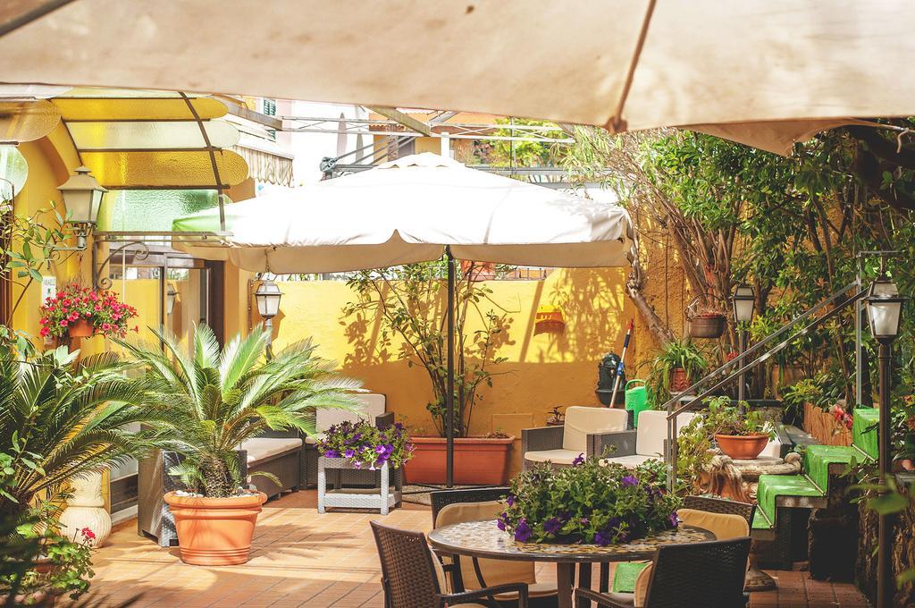 Hotel Annabelle Isquia Exterior foto