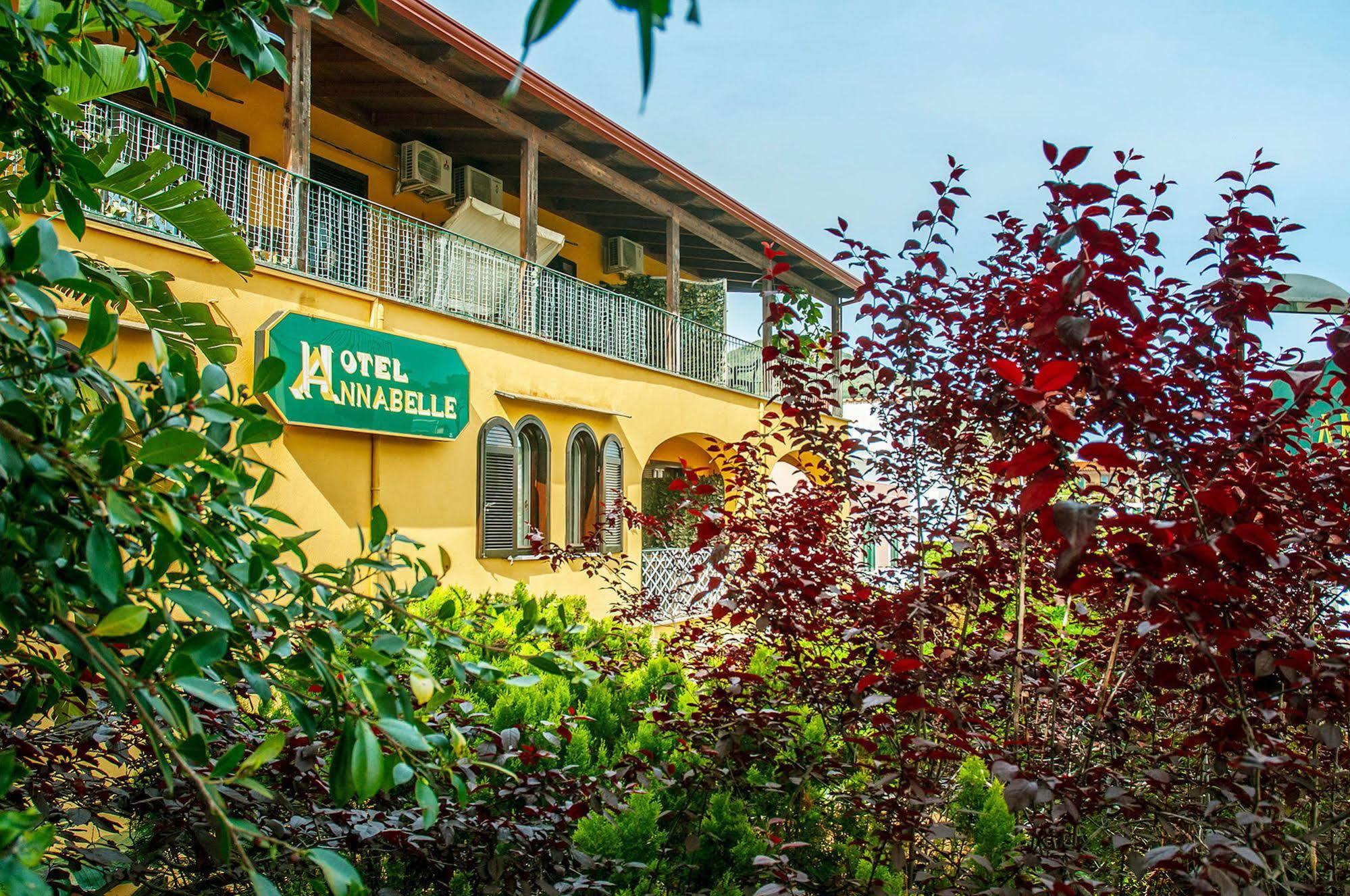 Hotel Annabelle Isquia Exterior foto