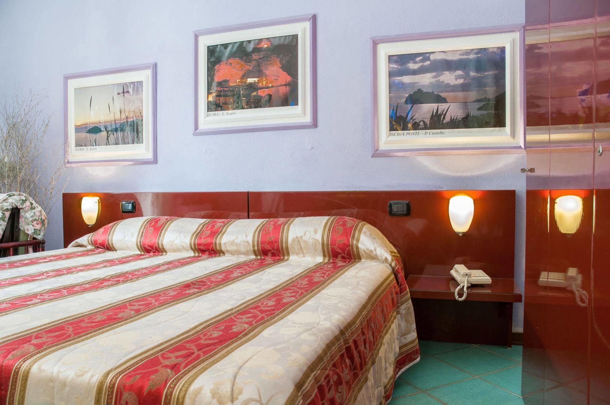 Hotel Annabelle Isquia Exterior foto